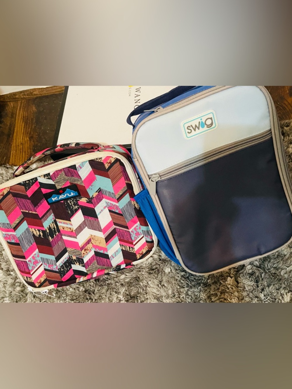 KAVU Women's Pink Chevron Lunch Bag - Insulated Carry